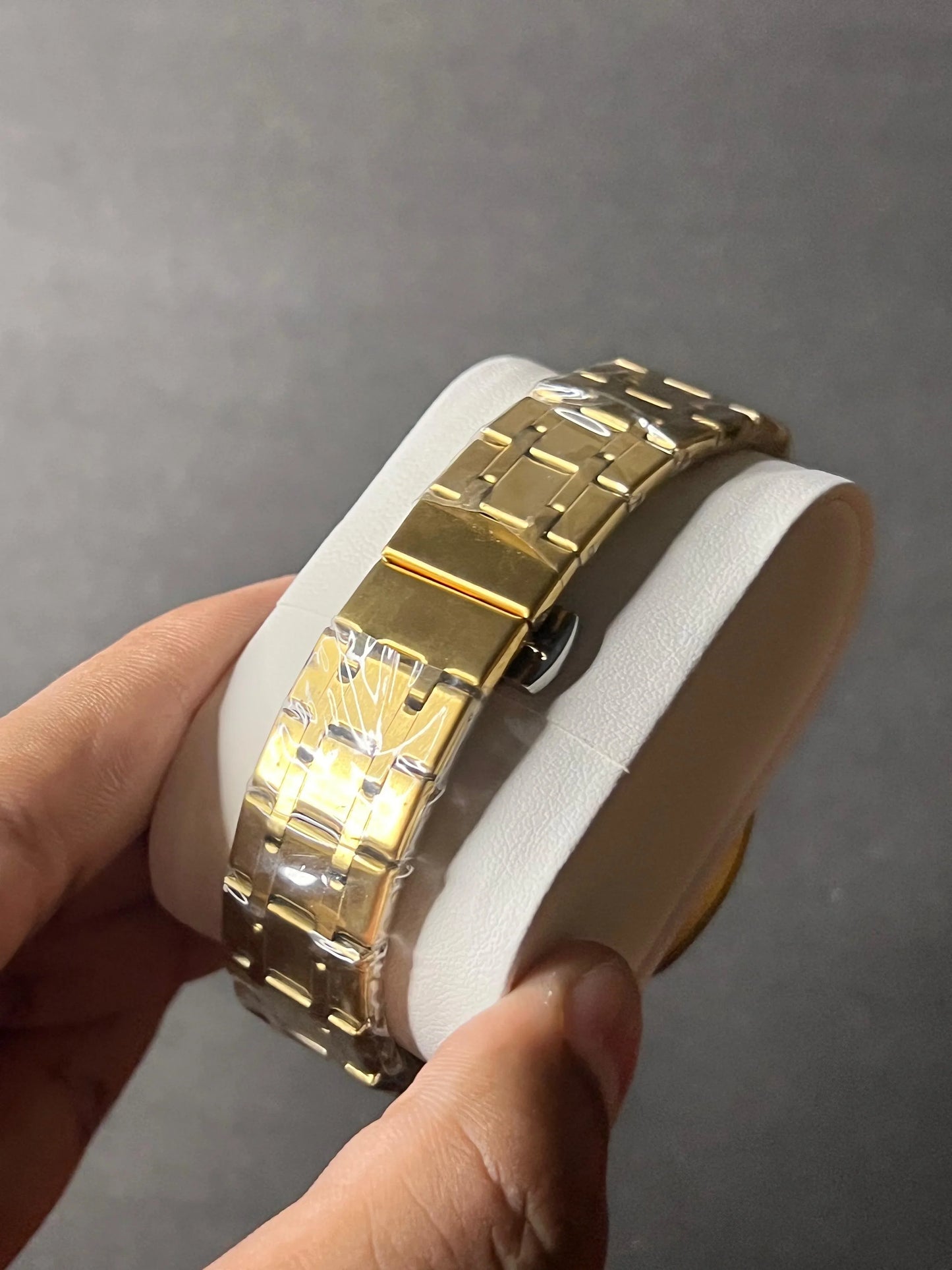 Bestwin | Quartz | Stainless Steel | Texture Dial